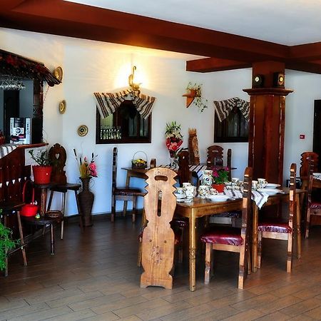 Conacul Domnitei Hotel Voroneț Eksteriør billede