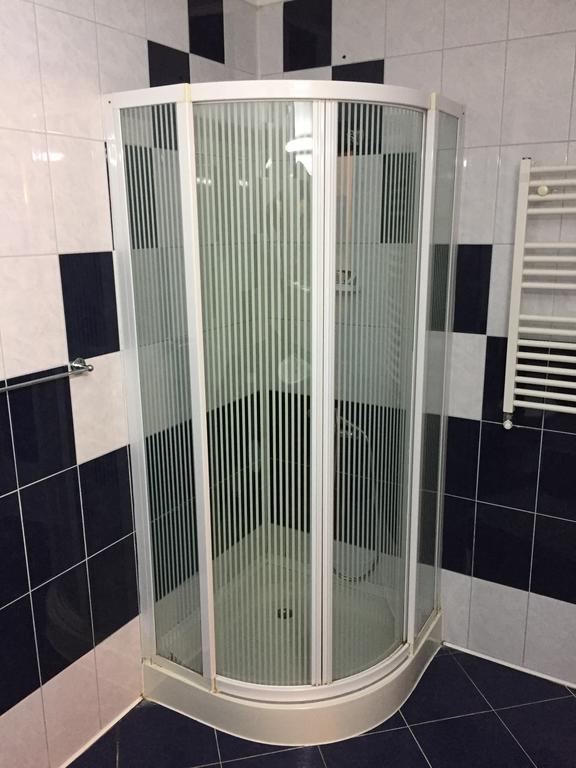 Conacul Domnitei Hotel Voroneț Eksteriør billede