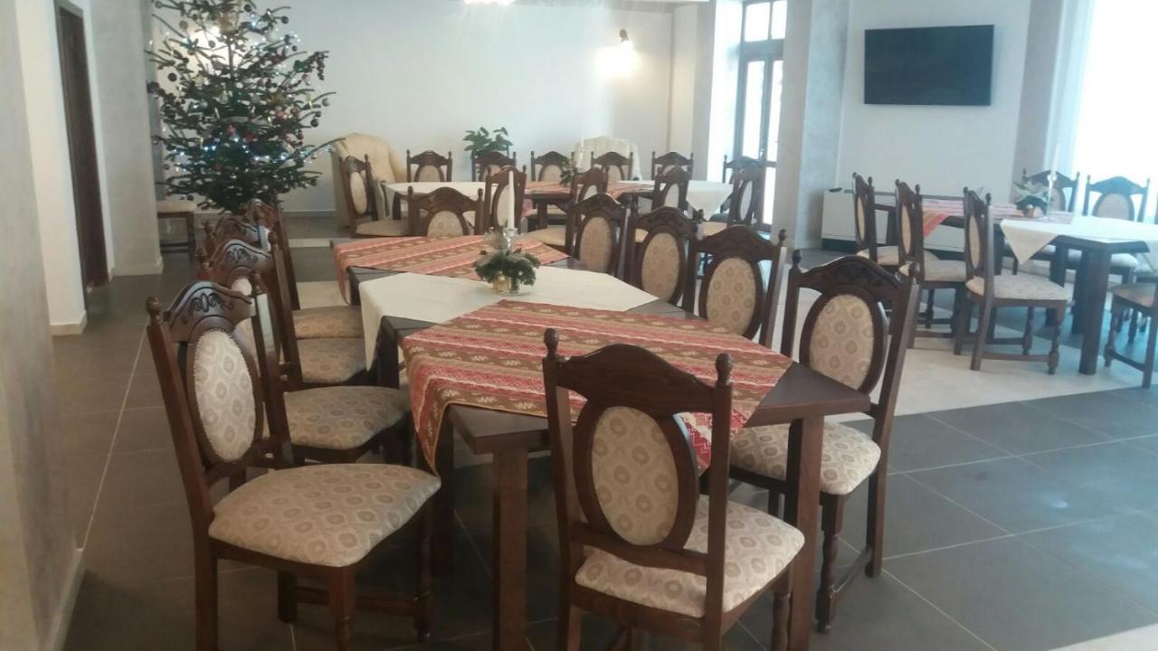 Conacul Domnitei Hotel Voroneț Eksteriør billede