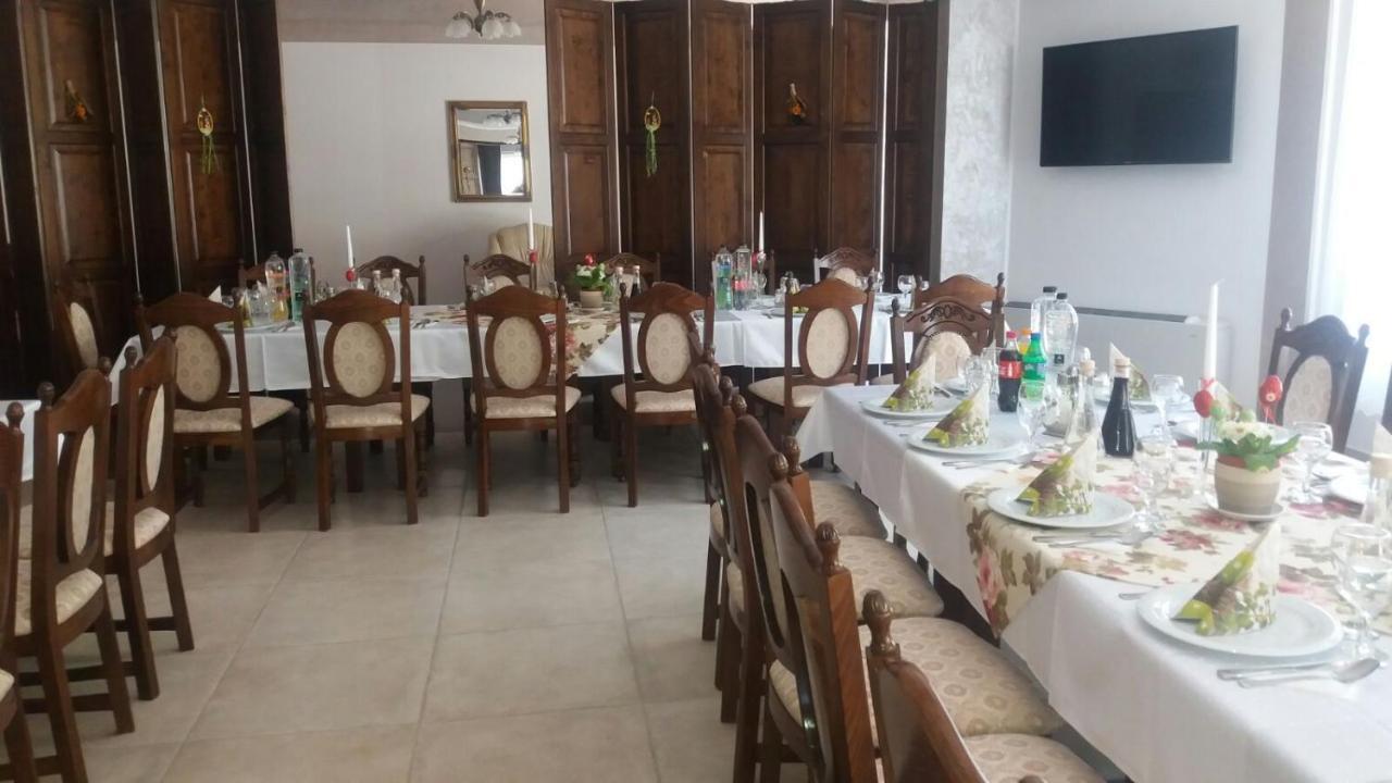 Conacul Domnitei Hotel Voroneț Eksteriør billede