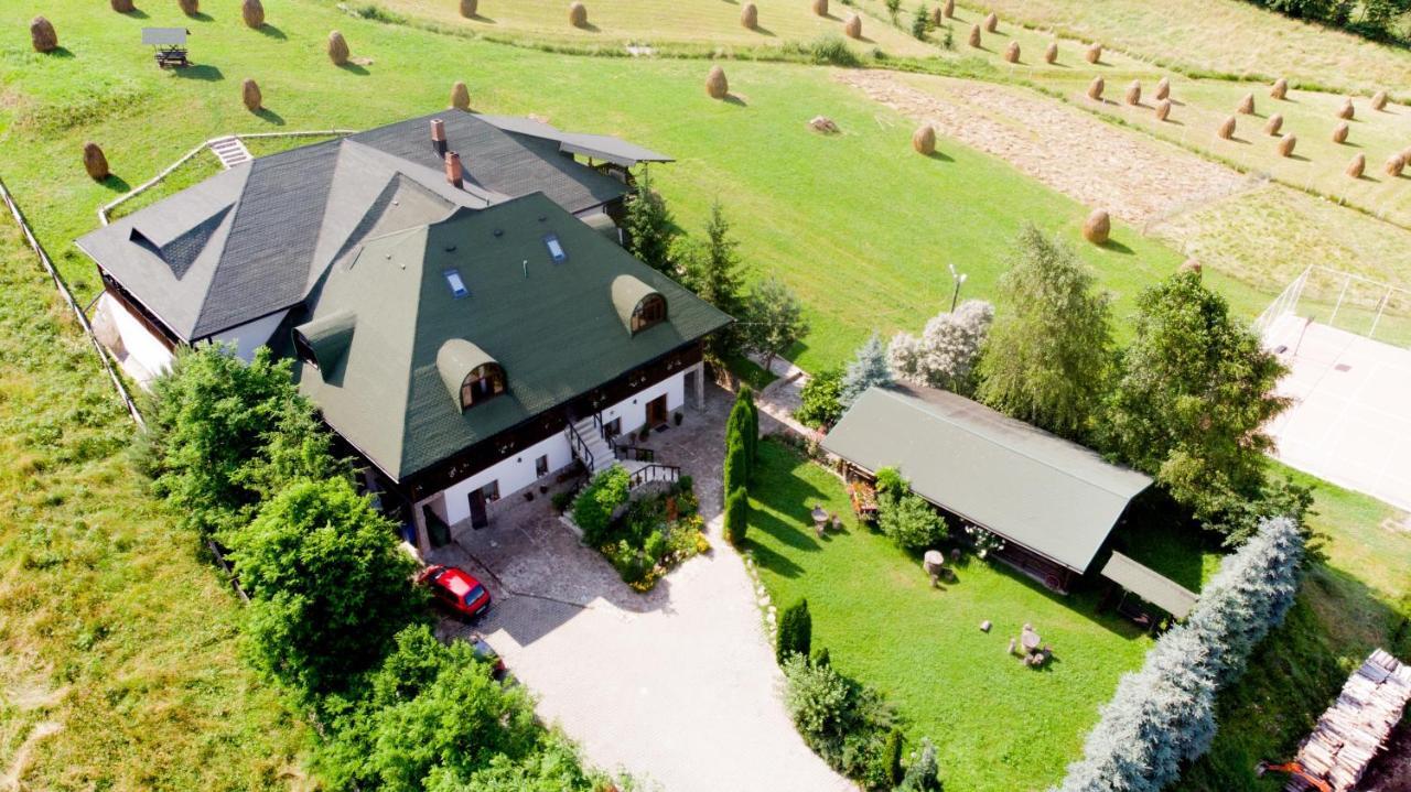Conacul Domnitei Hotel Voroneț Eksteriør billede