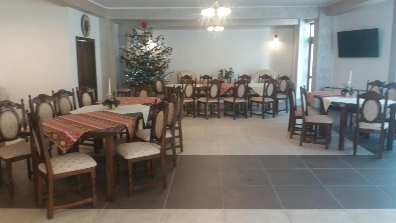 Conacul Domnitei Hotel Voroneț Eksteriør billede
