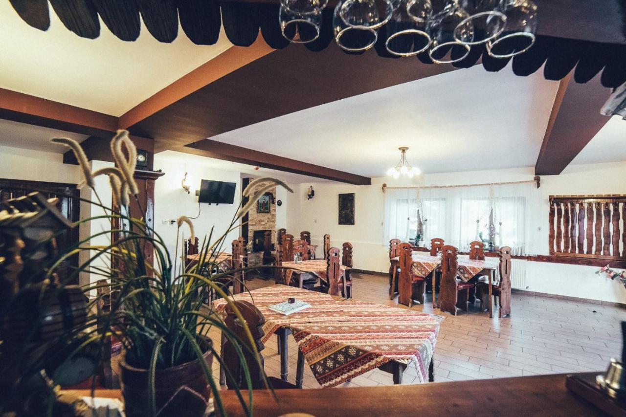 Conacul Domnitei Hotel Voroneț Eksteriør billede