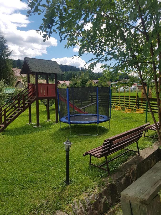 Conacul Domnitei Hotel Voroneț Eksteriør billede