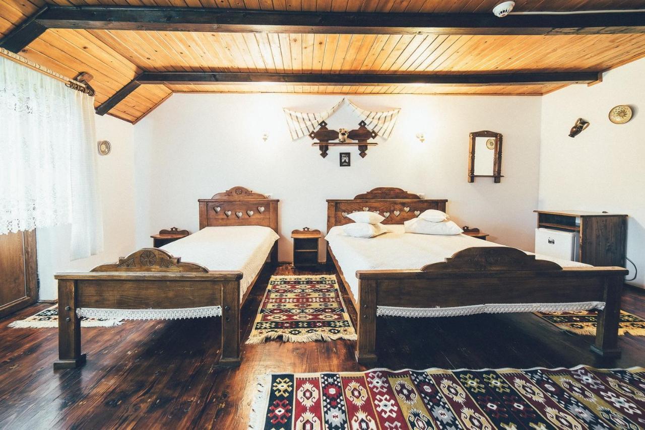 Conacul Domnitei Hotel Voroneț Eksteriør billede