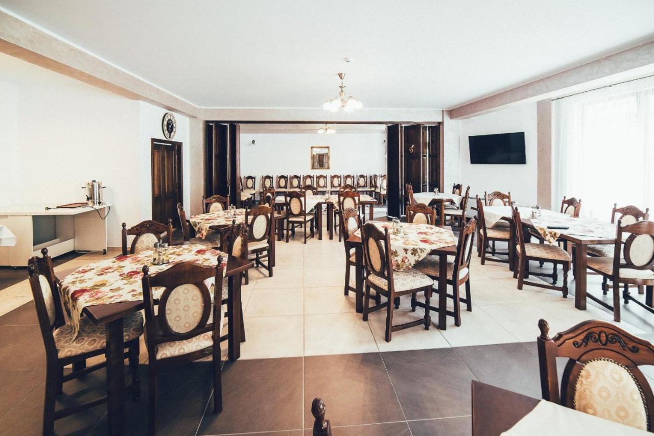 Conacul Domnitei Hotel Voroneț Eksteriør billede